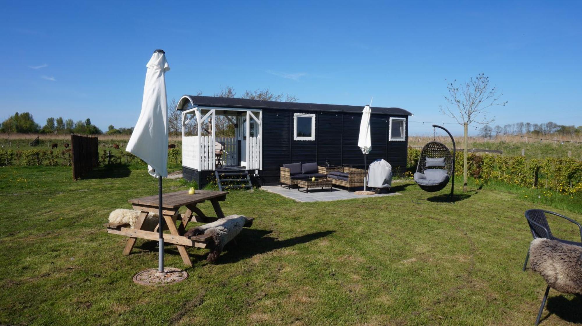 Bed And Breakfast Het Schapenlandje Waarland Bagian luar foto